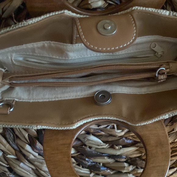 GH Bass & Co handbag - Picture 5 of 5